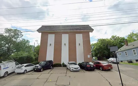 4117 N Bend Rd, Cheviot, OH 45211