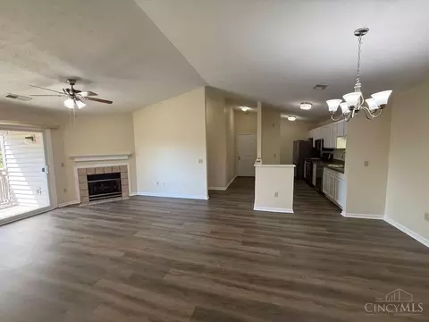 4748 Bordeaux Ln, Mason, OH 45040