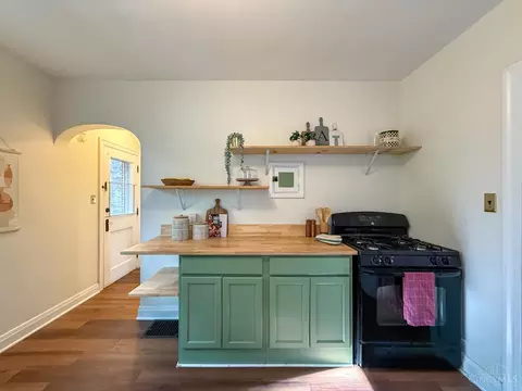 Kitchen - 4261 Dane Ave, Cincinnati, OH 45223 photo 2 of 7