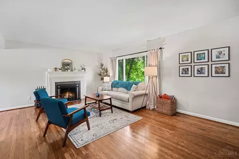 Living - 1137 Immaculate Ln, Cincinnati, OH 45255 photo 2 of 3