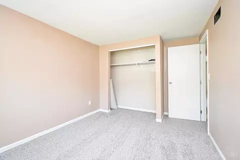 Bedroom - 465 Vancover Ct, Cincinnati, OH 45244 photo 6 of 9