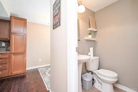 Bath - 465 Vancover Ct, Cincinnati, OH 45244 photo 1 of 4