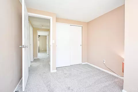 Bedroom - 465 Vancover Ct, Cincinnati, OH 45244 photo 8 of 9
