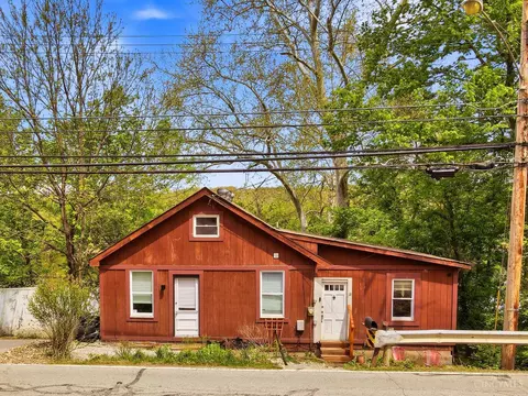 5067 Miami River Rd, Cleves, OH 45002