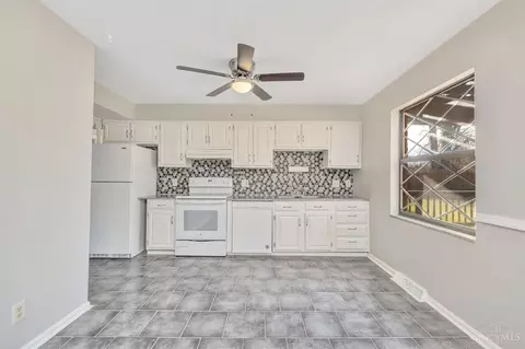 Kitchen - 2903 Wardall Ave, Cincinnati, OH 45211 photo 1 of 4