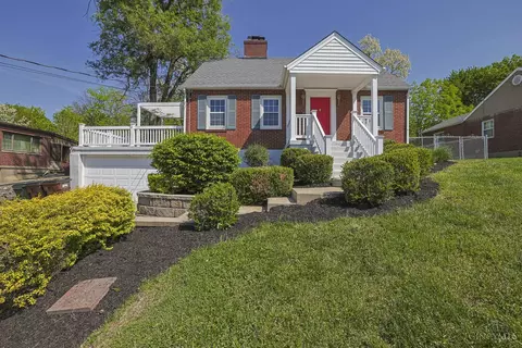 1965 Hunt Rd, Reading, OH 45215