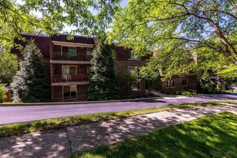 3563 Amberacres Dr, Cincinnati, OH 45237