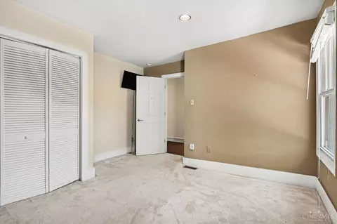 Bedroom - 3583 Cooper Rd, Blue Ash, OH 45241 photo 4 of 5