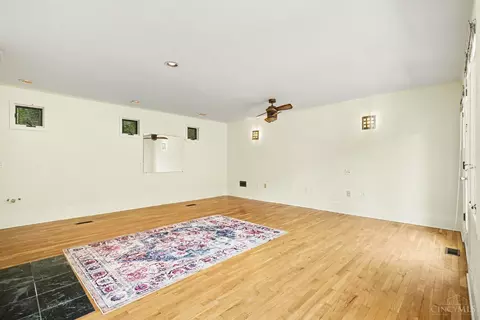 Living - 3583 Cooper Rd, Blue Ash, OH 45241 photo 2 of 2