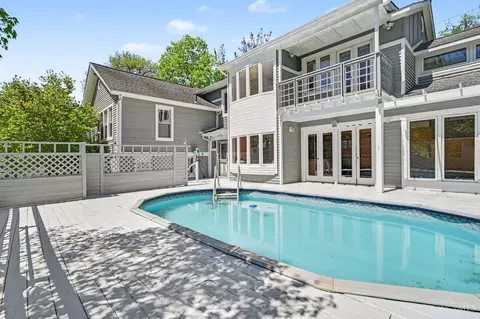 3583 Cooper Rd, Blue Ash, OH 45241