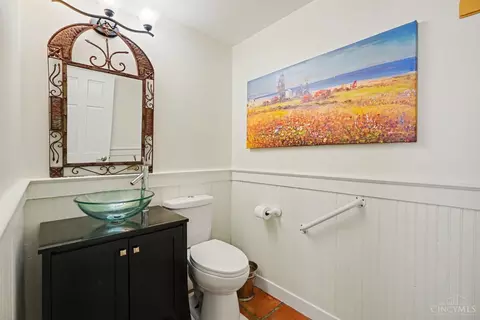 Bath - 3583 Cooper Rd, Blue Ash, OH 45241 photo 1 of 5