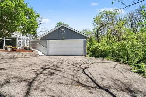Exterior - 3583 Cooper Rd, Blue Ash, OH 45241 photo 5 of 6