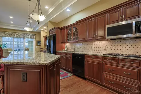 2994 Twilight Dr, Evendale, OH 45241 photo 16