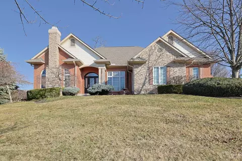 2994 Twilight Dr, Evendale, OH 45241