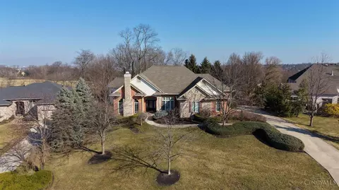 2994 Twilight Dr, Evendale, OH 45241 photo 2