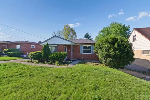 Exterior - 627 Roebling Rd, Cincinnati, OH 45238 photo 2 of 10