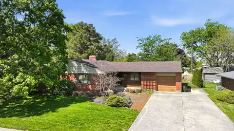 Exterior - 1209 Rose Bower Ave, Kettering, OH 45429 photo 2 of 10