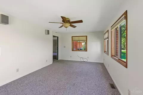 Living - 1209 Rose Bower Ave, Kettering, OH 45429 photo 6 of 8