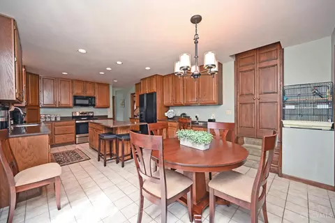 Kitchen - 6183 W Fork Rd, Cincinnati, OH 45247 photo 7 of 7