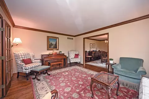 Living - 6183 W Fork Rd, Cincinnati, OH 45247 photo 3 of 9