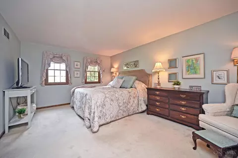 Bedroom - 6183 W Fork Rd, Cincinnati, OH 45247 photo 1 of 7