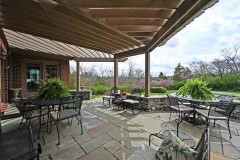 Exterior - 6183 W Fork Rd, Cincinnati, OH 45247 photo 7 of 15