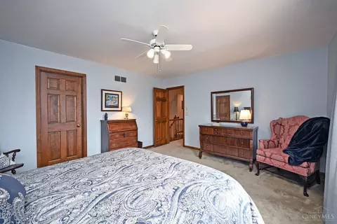Bedroom - 6183 W Fork Rd, Cincinnati, OH 45247 photo 5 of 7