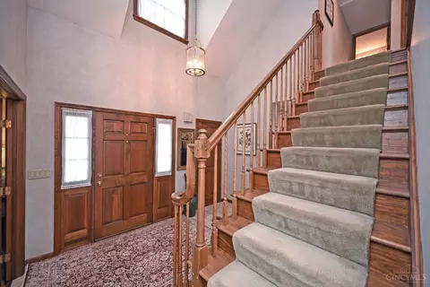 Entry Way - 6183 W Fork Rd, Cincinnati, OH 45247 photo 4 of 7