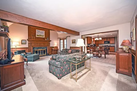 Living - 6183 W Fork Rd, Cincinnati, OH 45247 photo 5 of 9