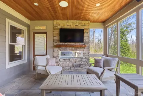 Exterior - 855 Willow Oak Ct, Springboro, OH 45066 photo 10 of 19