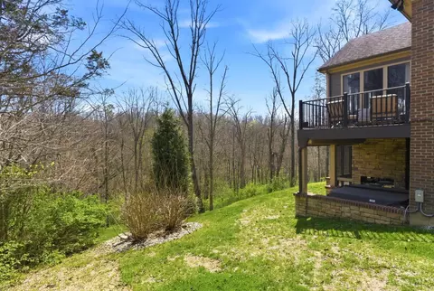 Exterior - 855 Willow Oak Ct, Springboro, OH 45066 photo 16 of 19