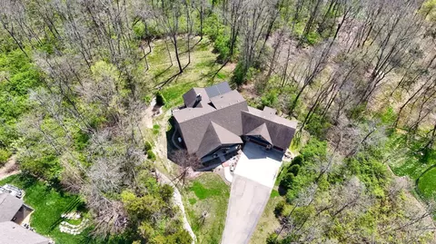 View/Area - 855 Willow Oak Ct, Springboro, OH 45066 photo 2 of 5