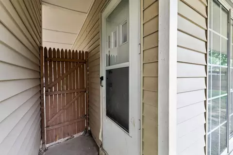 Exterior - 8779 Daly Rd, Cincinnati, OH 45231 photo 2 of 4