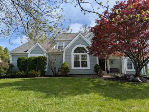 3818 Sherbrooke Dr, Evendale, OH 45241