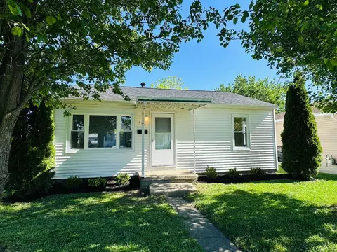 958 Laurel St, Wilmington, OH 45177