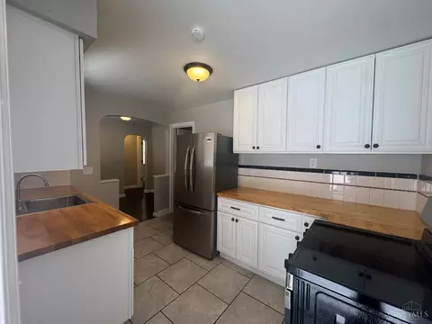 Kitchen - 7849 Seward Ave, Mount Healthy, OH 45231 photo 1 of 5