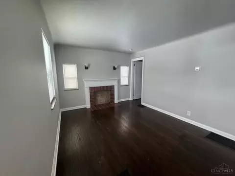 Living - 7849 Seward Ave, Mount Healthy, OH 45231 photo 2 of 4