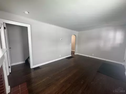 Living - 7849 Seward Ave, Mount Healthy, OH 45231 photo 3 of 4