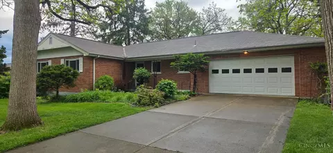7323 Elkwood Dr, West Chester, OH 45069
