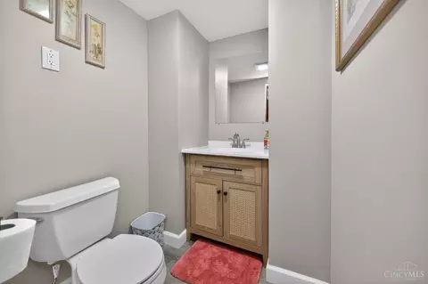 Bath - 7276 Eaglestone Ct, Liberty Township, OH 45044 photo 9 of 9