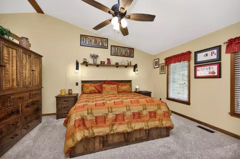 Bedroom - 7276 Eaglestone Ct, Liberty Township, OH 45044 photo 2 of 9