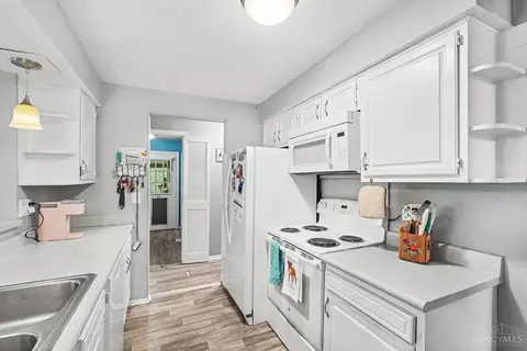 Kitchen - 4207 Deepwood Ln, Cincinnati, OH 45245 photo 1 of 3