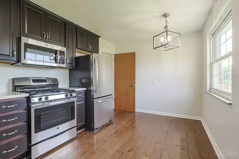 Kitchen - 4159 Larchview Dr, Cincinnati, OH 45236 photo 4 of 5