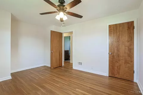 Bedroom - 4159 Larchview Dr, Cincinnati, OH 45236 photo 2 of 4