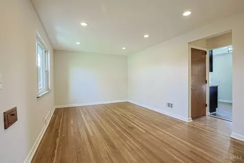 Living - 4159 Larchview Dr, Cincinnati, OH 45236 photo 1 of 3