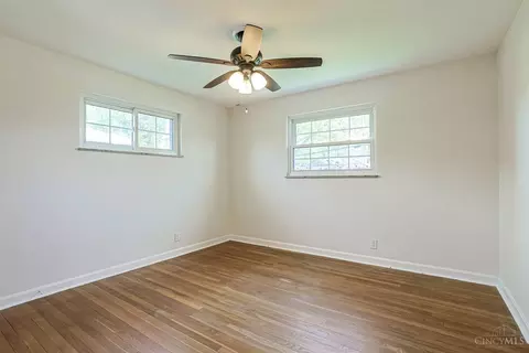 Bedroom - 4159 Larchview Dr, Cincinnati, OH 45236 photo 1 of 4