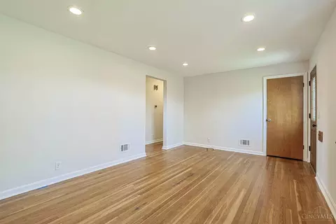 Living - 4159 Larchview Dr, Cincinnati, OH 45236 photo 2 of 3