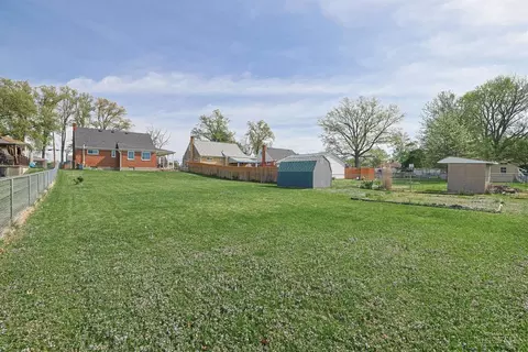 Exterior - 4159 Larchview Dr, Cincinnati, OH 45236 photo 6 of 7