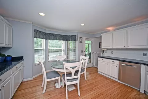 Kitchen - 6085 Chamblee Dr, Loveland, OH 45140 photo 3 of 3