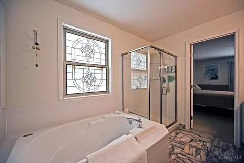 Bath - 6085 Chamblee Dr, Loveland, OH 45140 photo 3 of 4